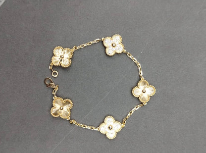 Pulsos Van Cleef plata 925 con baño de oro 18k