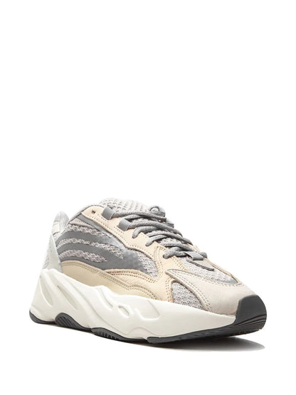 Yeezy 700 Cream