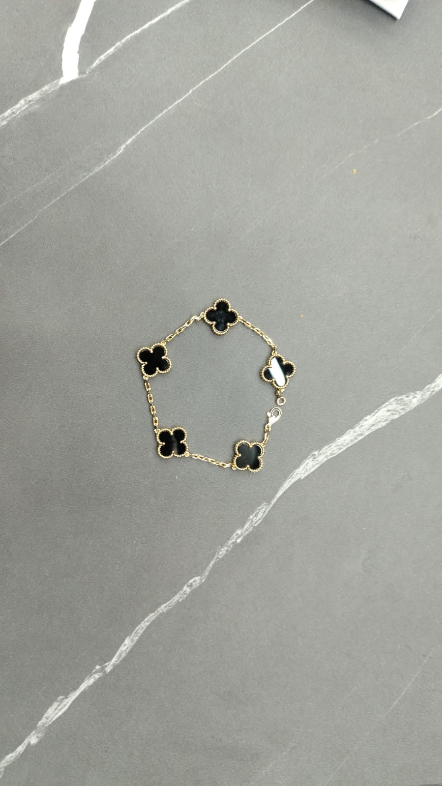 Pulsos Van Cleef plata 925 con baño de oro 18k